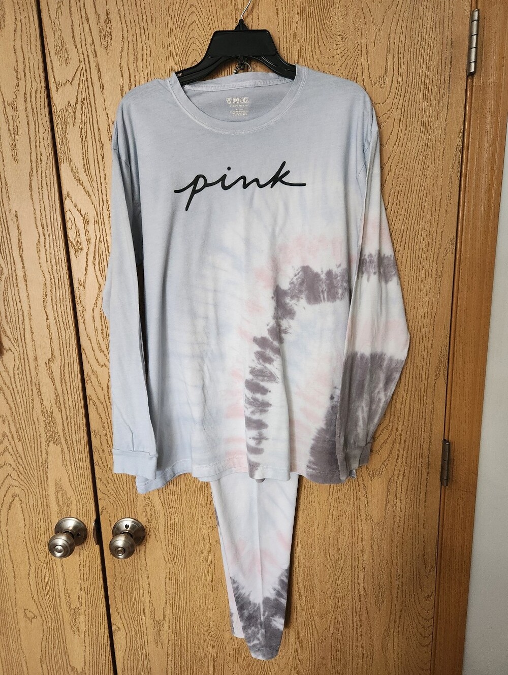 PINK Victoria's Secret Women's 2pc Light Blue Tie-Dye Long Sleeve Tee, Leggings